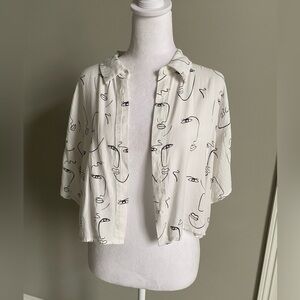 Women’s XL Cropped Face Line Pattern Top